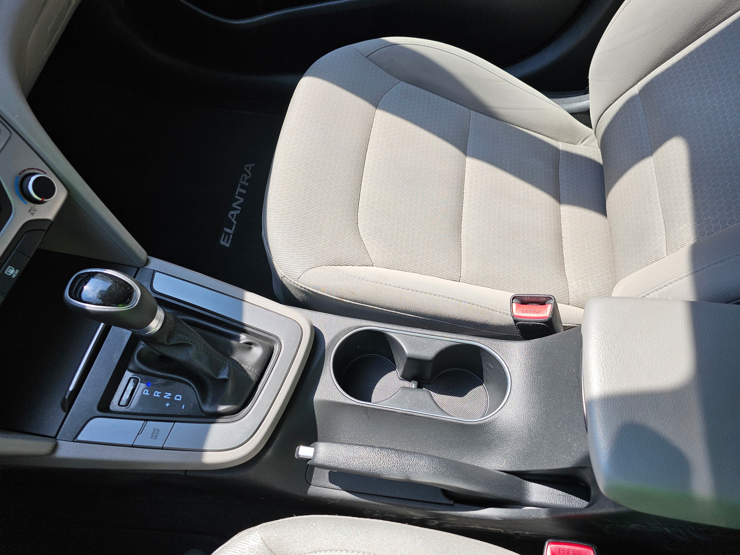 2017 Hyundai Elantra SE - Photo 14