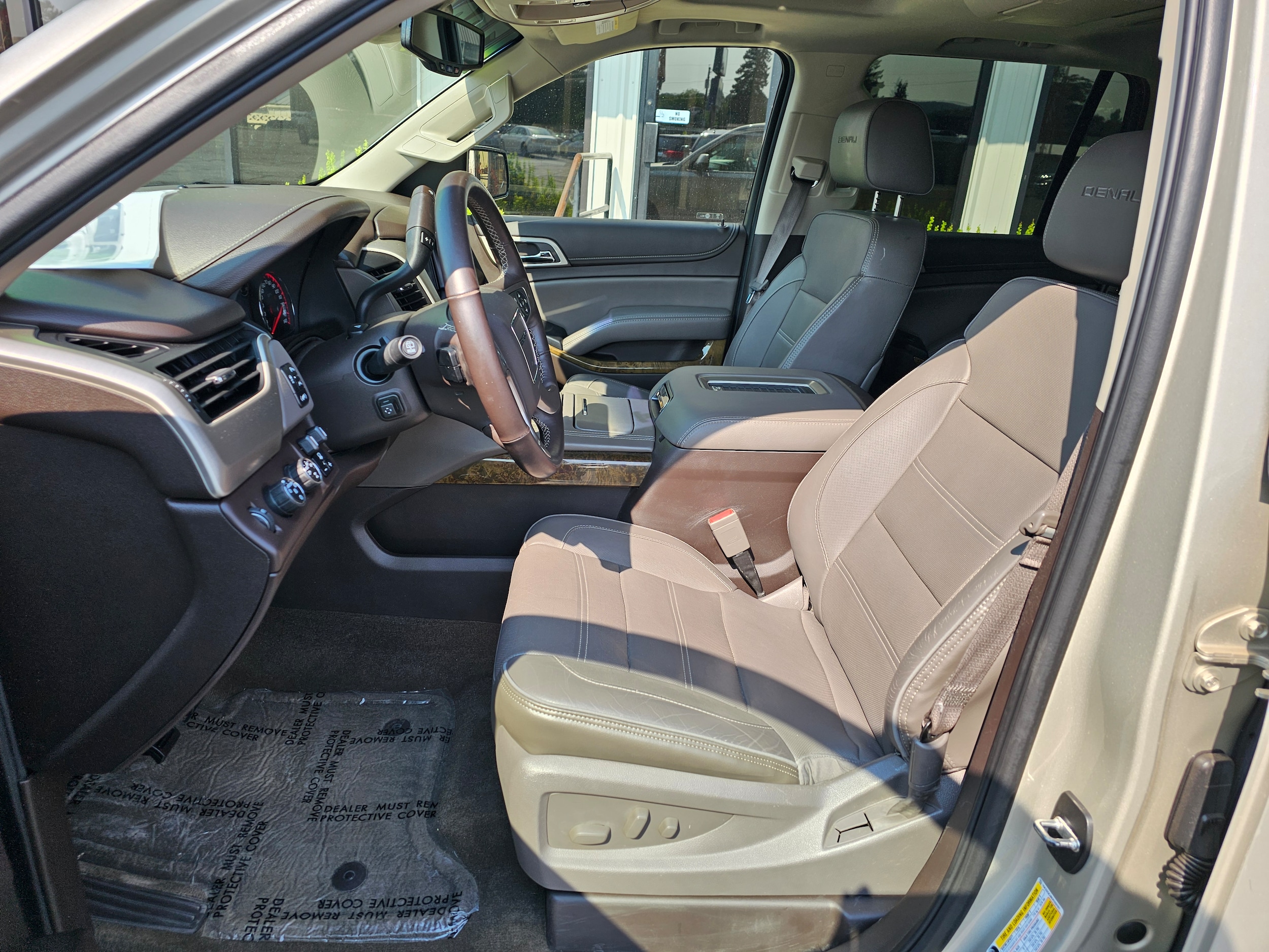 2016 GMC Yukon Denali - Photo 10