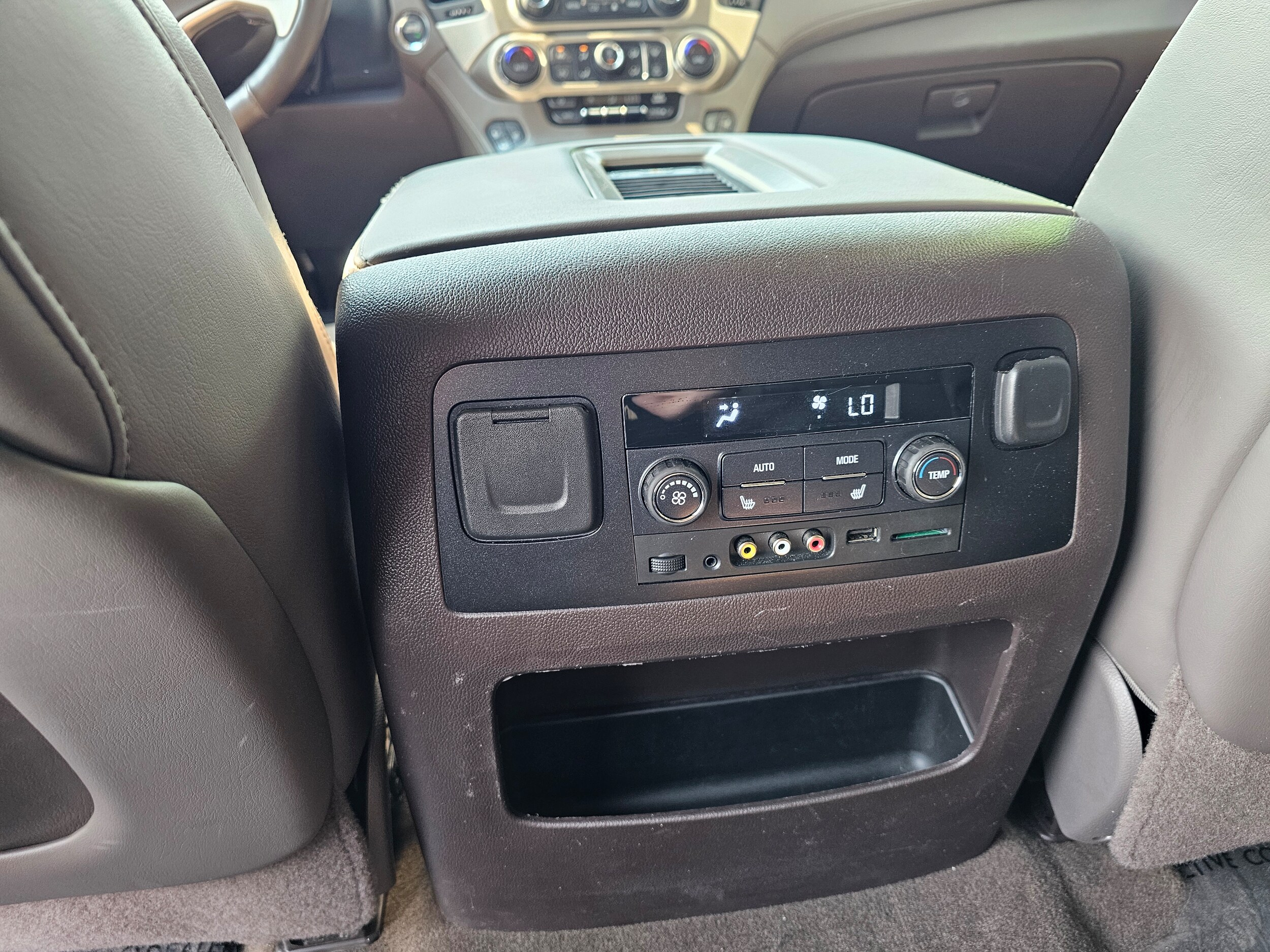 2016 GMC Yukon Denali - Photo 18