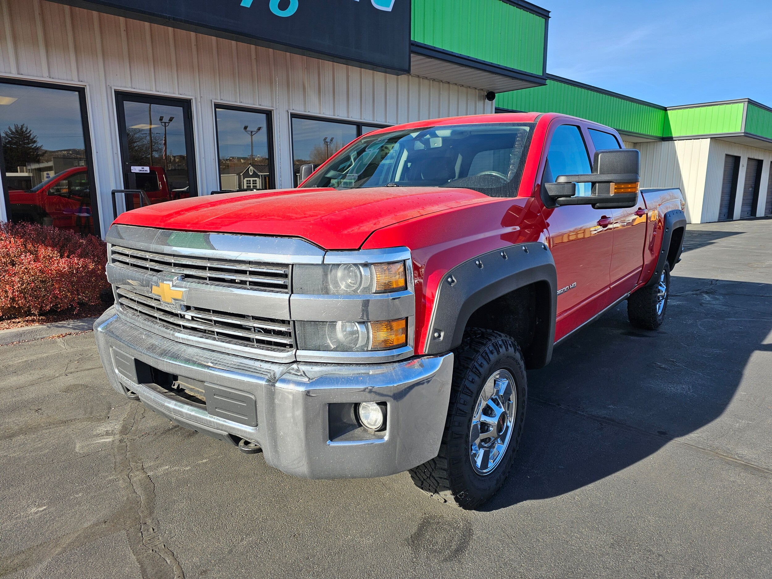2015 Chevrolet Silverado 2500HD LT photo 2