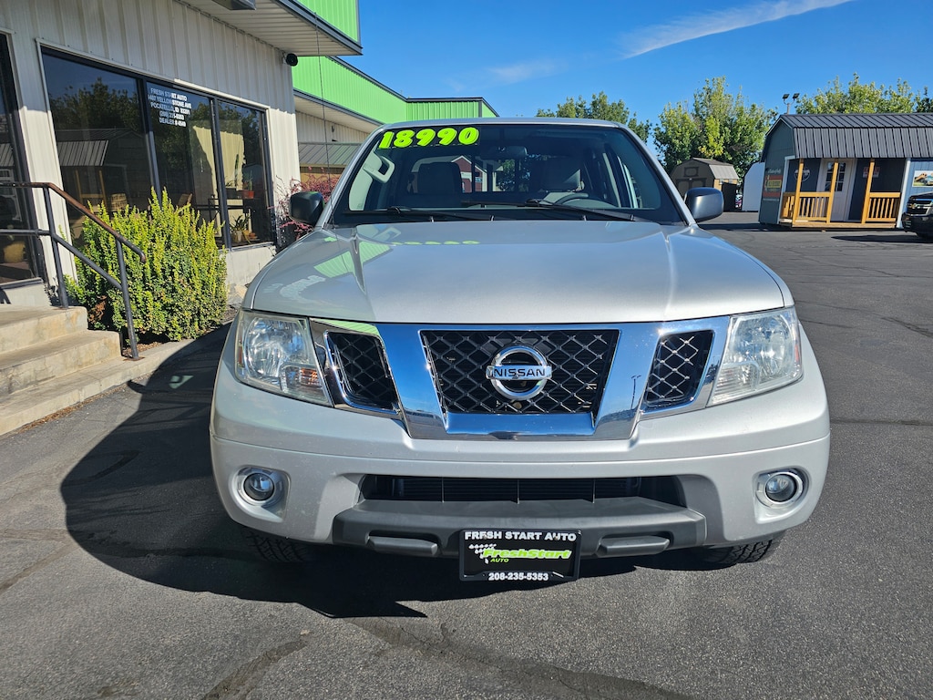 Used 2019 Nissan Frontier SV Truck Crew Cab
