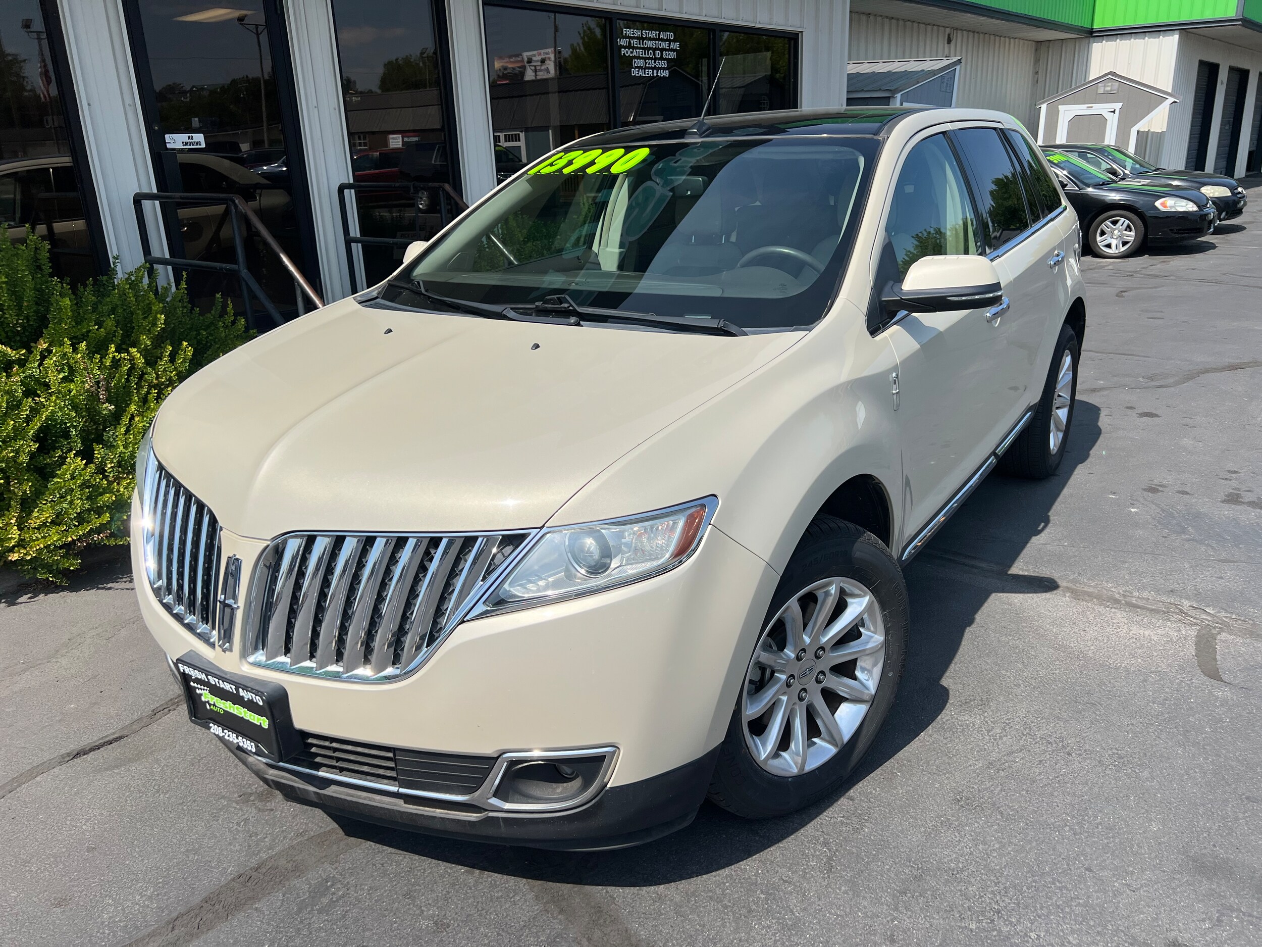 2014 Lincoln MKX photo 2