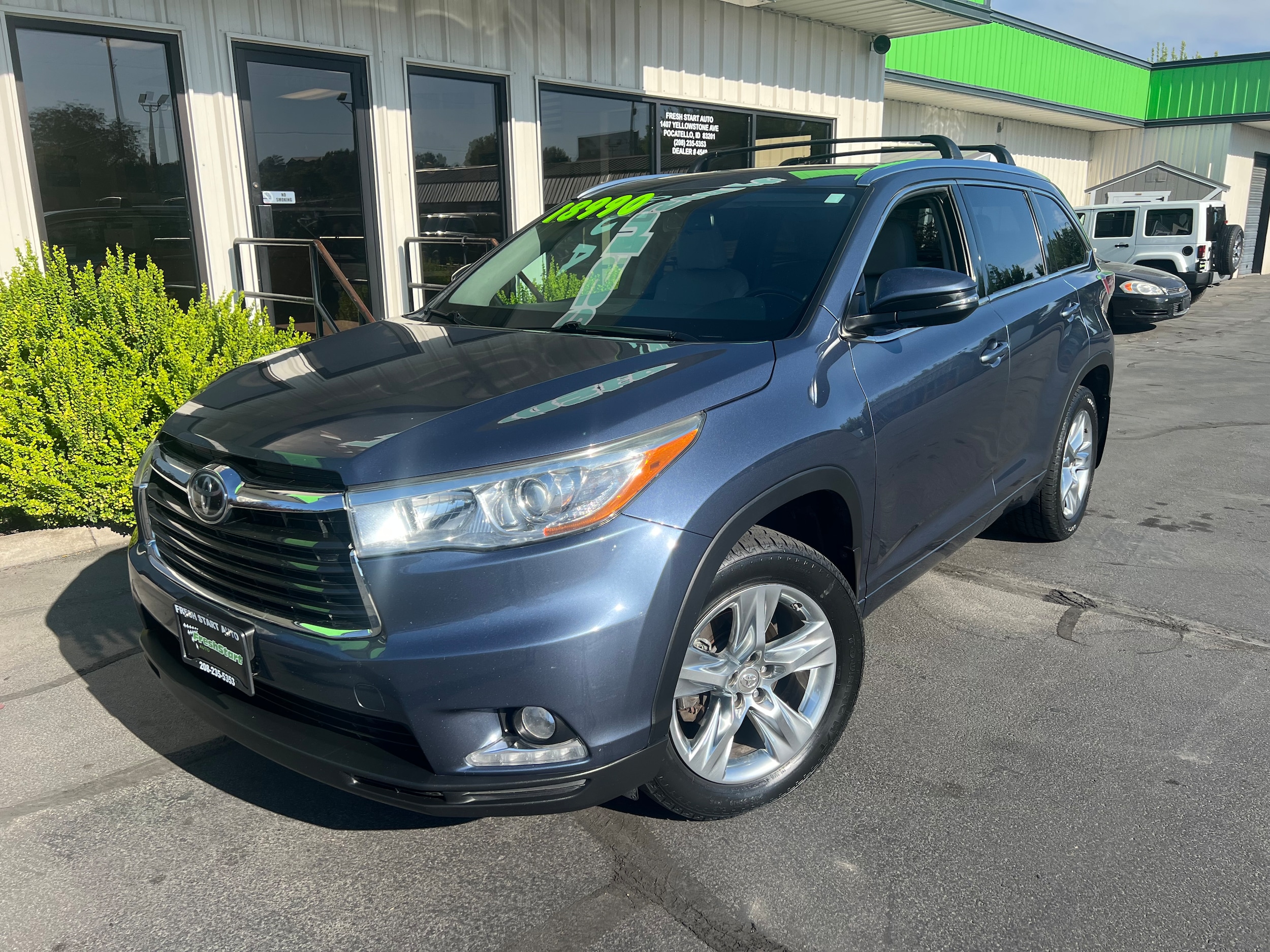2015 Toyota Highlander Base Hybrid photo 2