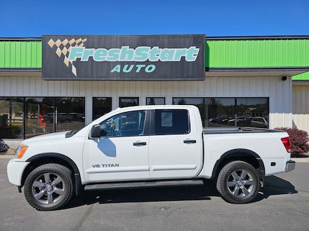 2015 Nissan Titan SV Truck Crew Cab