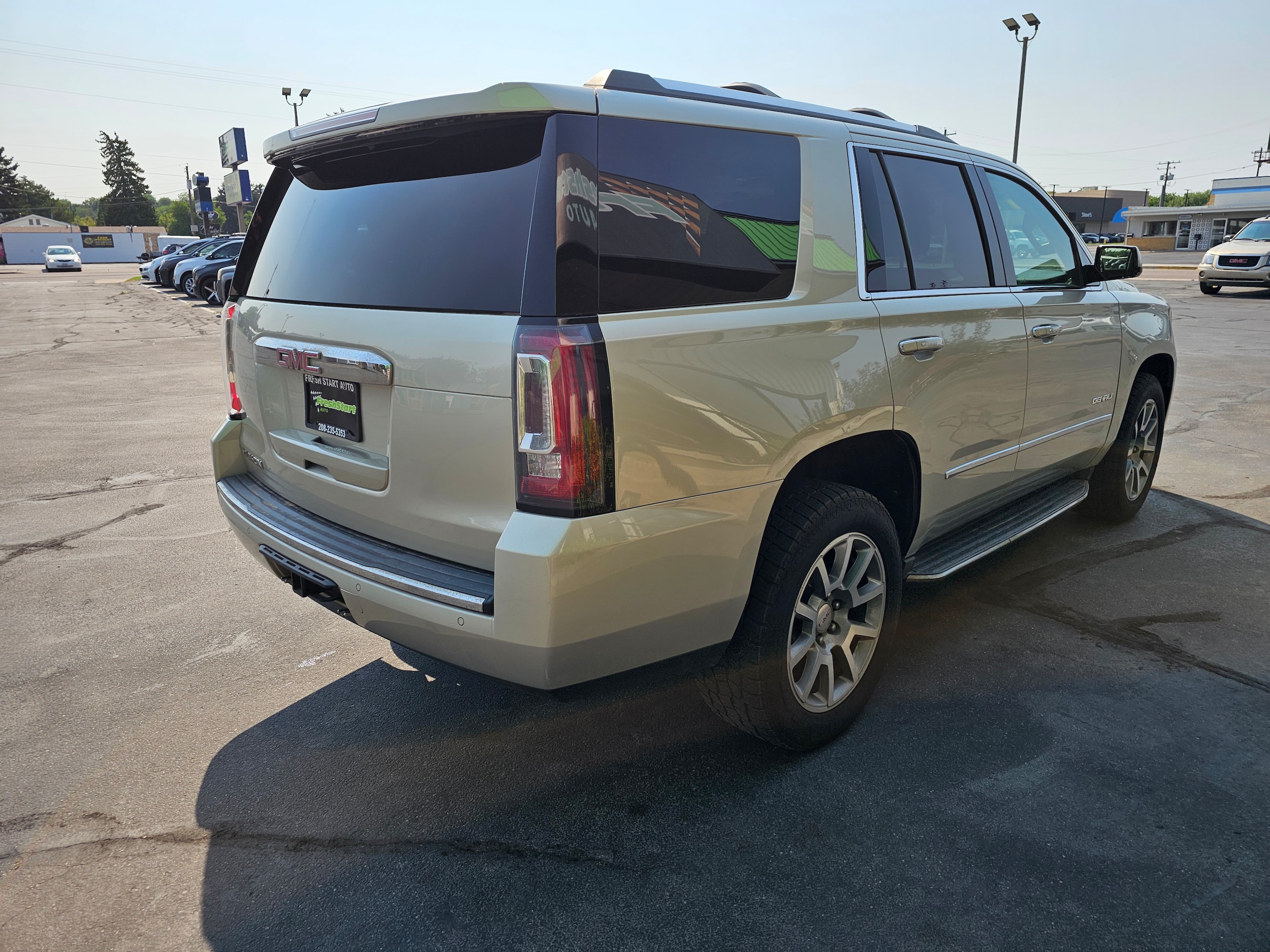 2016 GMC Yukon Denali - Photo 6