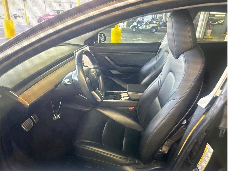 2018 Tesla Model 3 photo 3