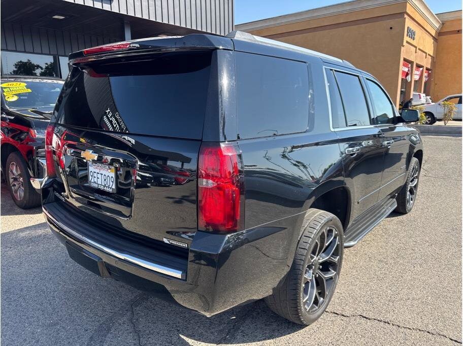 2017 Chevrolet Tahoe Premier photo 3