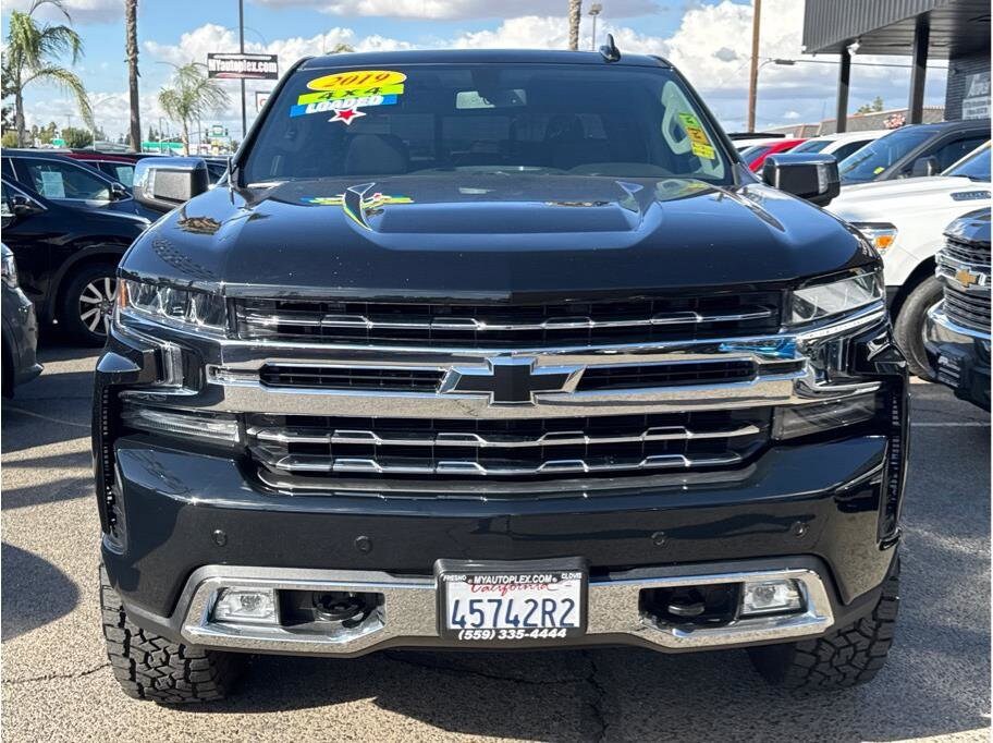 2019 Chevrolet Silverado 1500 LTZ photo 2
