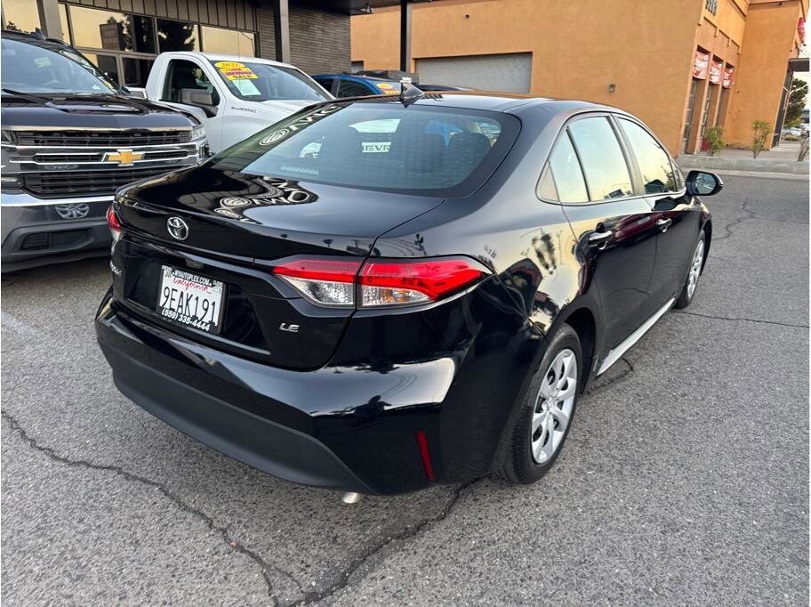 2023 Toyota Corolla LE photo 4