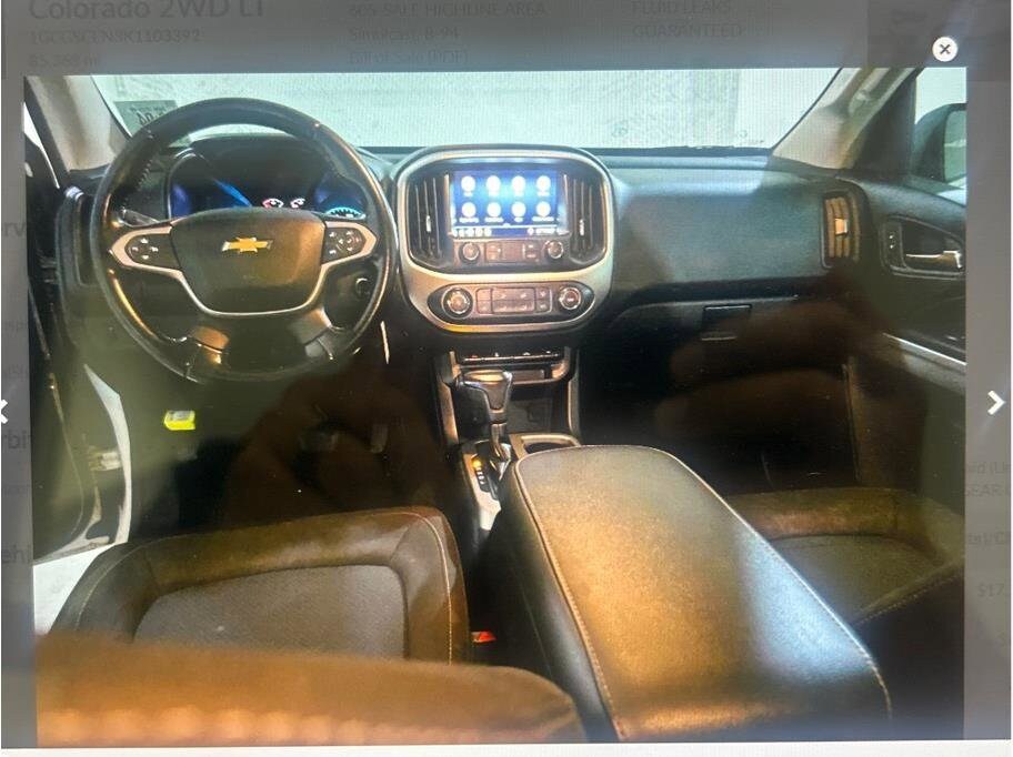 2019 Chevrolet Colorado LT photo 3