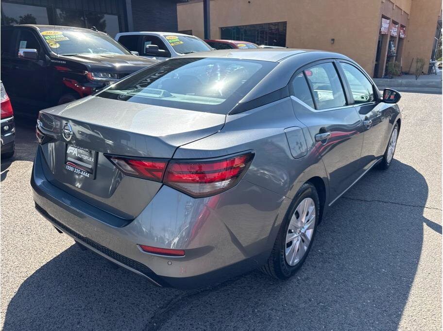 2021 Nissan Sentra S photo 4