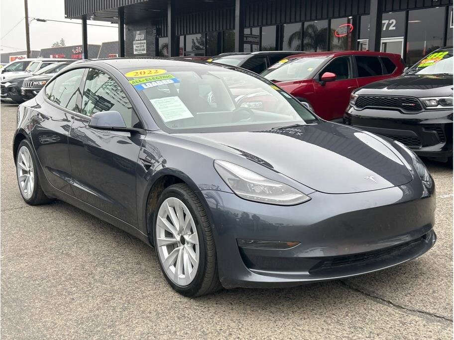 2022 Tesla Model 3 photo 3