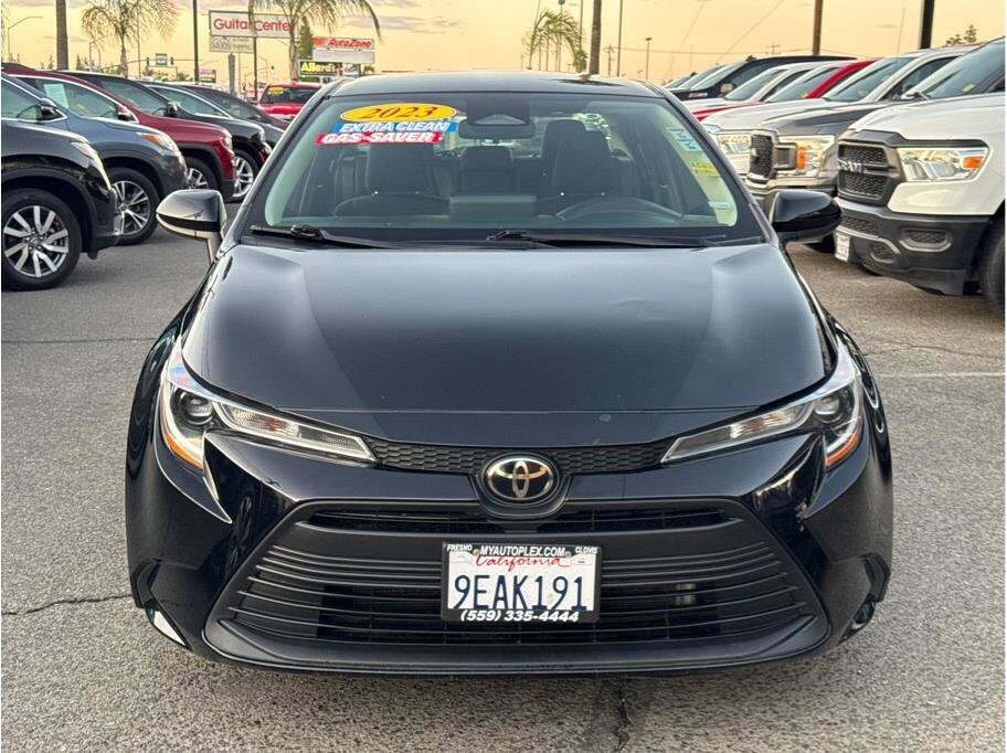 2023 Toyota Corolla LE photo 2