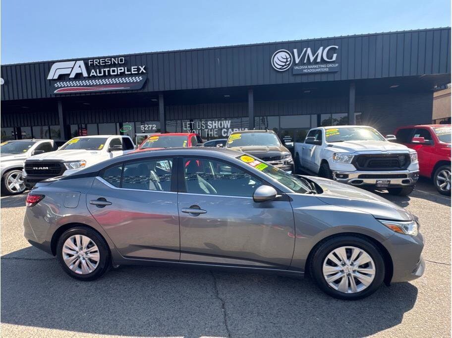 2021 Nissan Sentra S photo 3