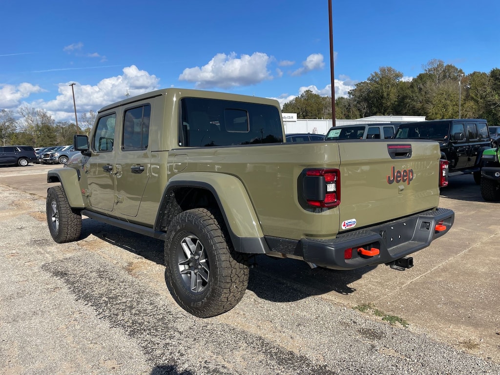 New 2025 Jeep Gladiator MOJAVE 4X4 Pickup