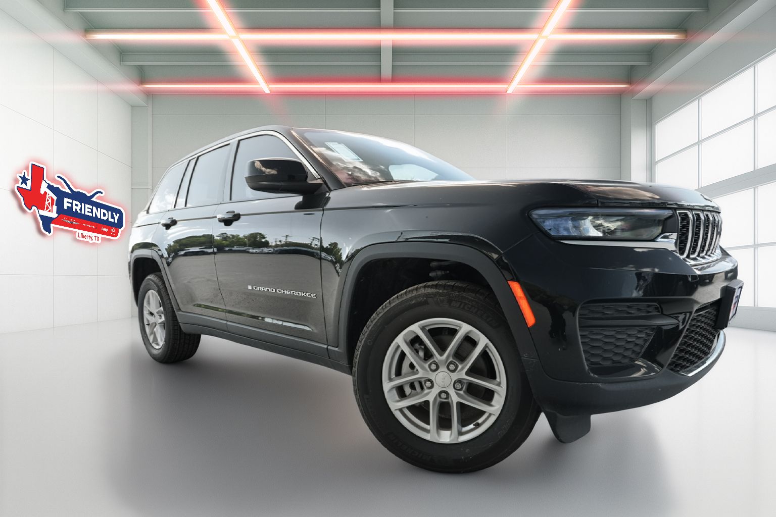 New 2026 Jeep Grand Cherokee LAREDO X 4X4