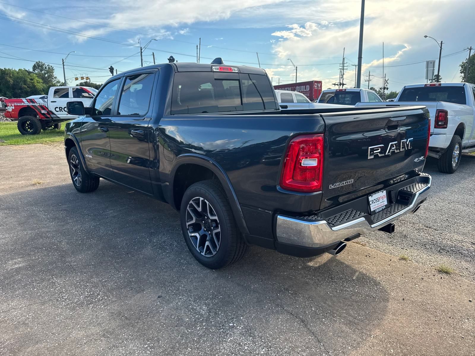 2025 Ram 1500 Laramie photo 3