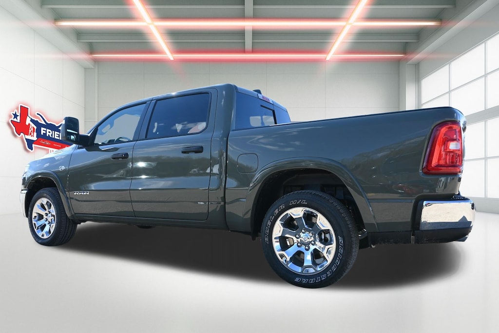 New 2026 Ram 1500 BIG HORN CREW CAB 4X4 5'7 BOX Pickup