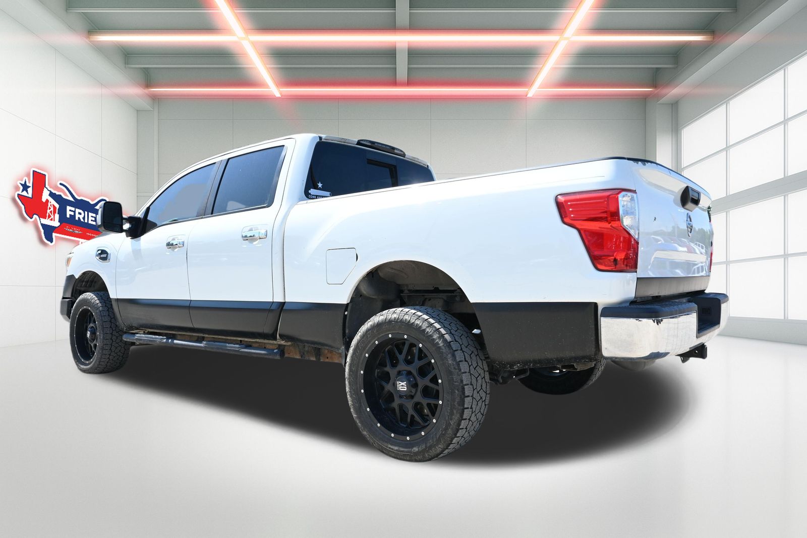 Used 2017 Nissan Titan XD SV with VIN 1N6BA1F1XHN530564 for sale in Liberty, TX