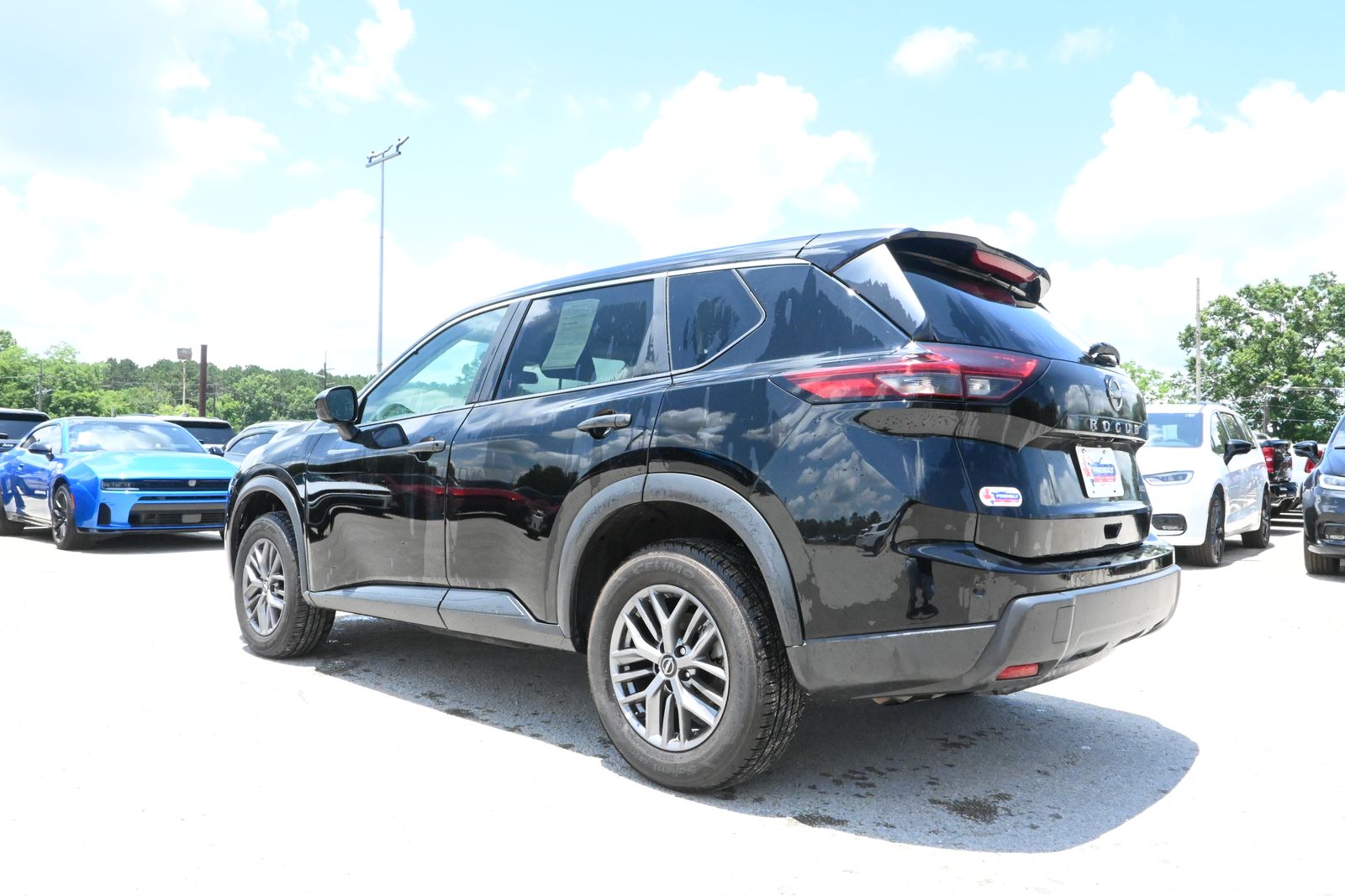 Used 2024 Nissan Rogue S with VIN 5N1BT3ABXRC691465 for sale in Liberty, TX