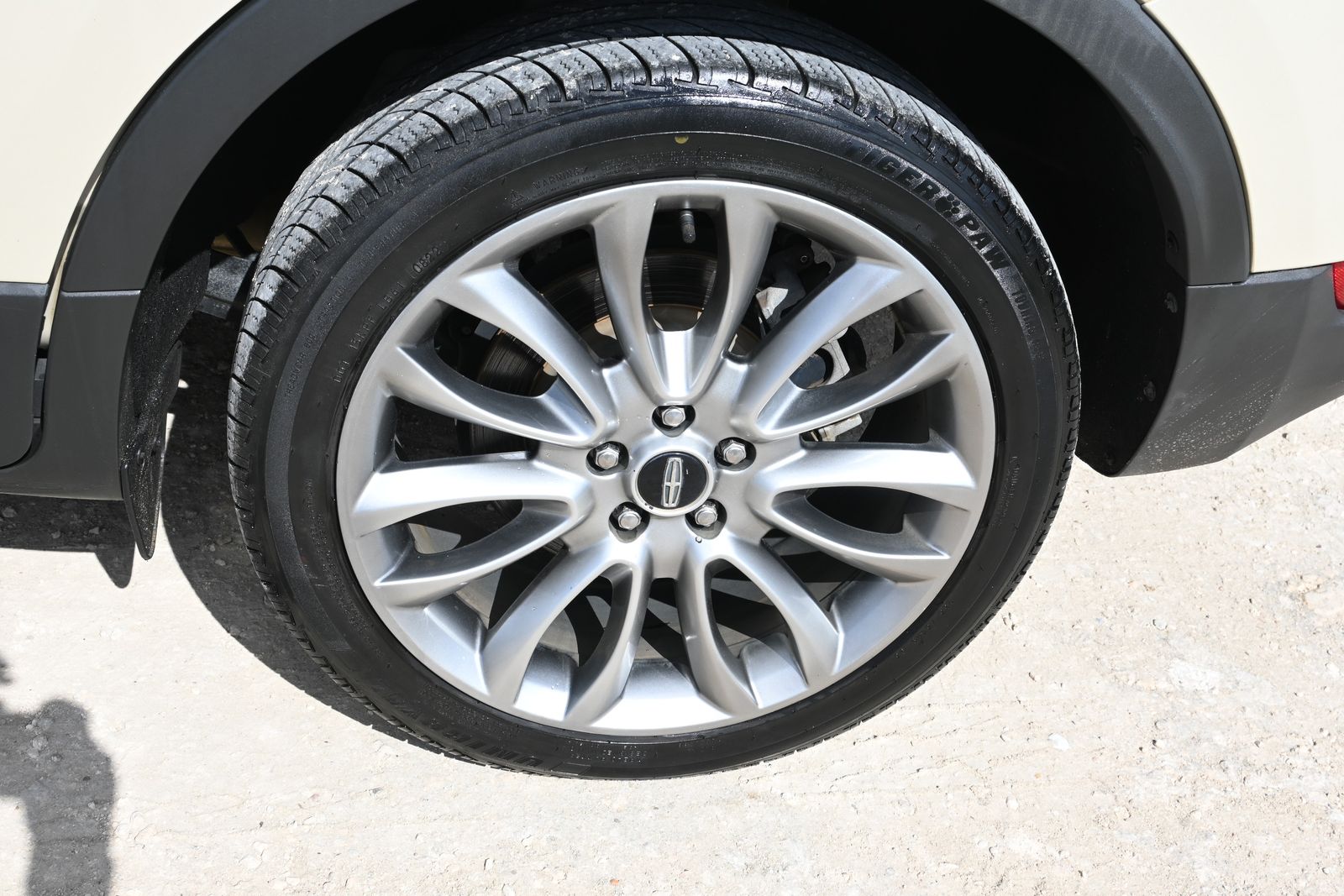 2018 Lincoln MKC Reserve photo 2