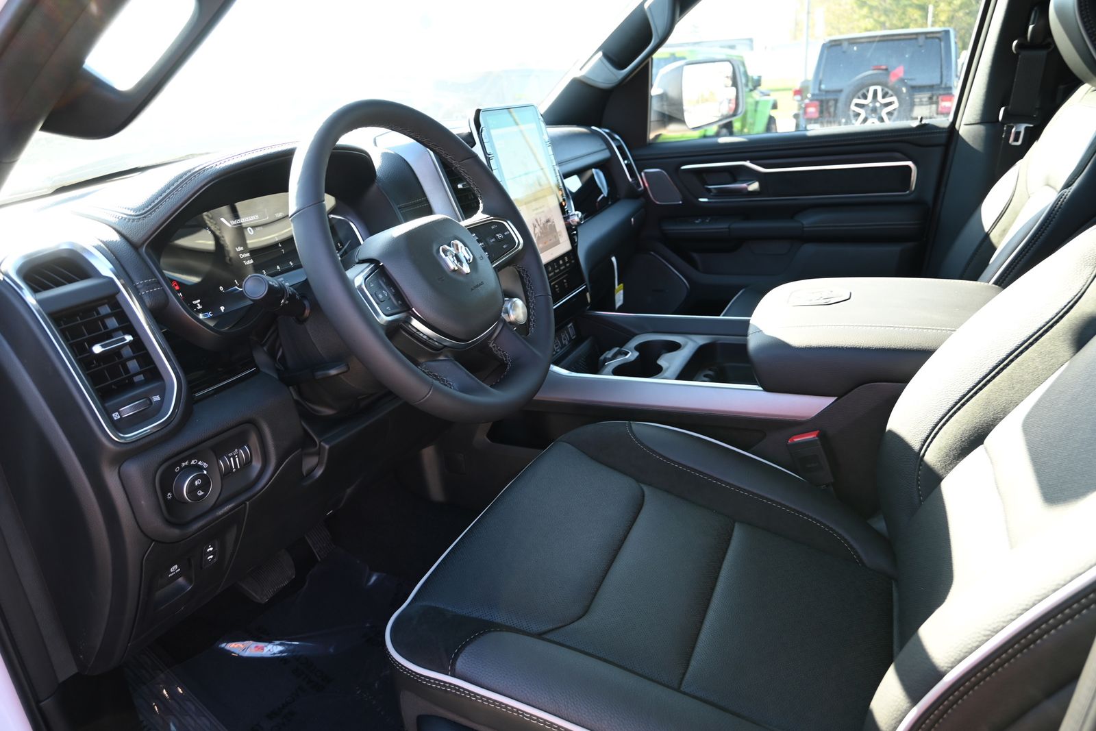 2026 RAM 1500 Laramie - Photo 11