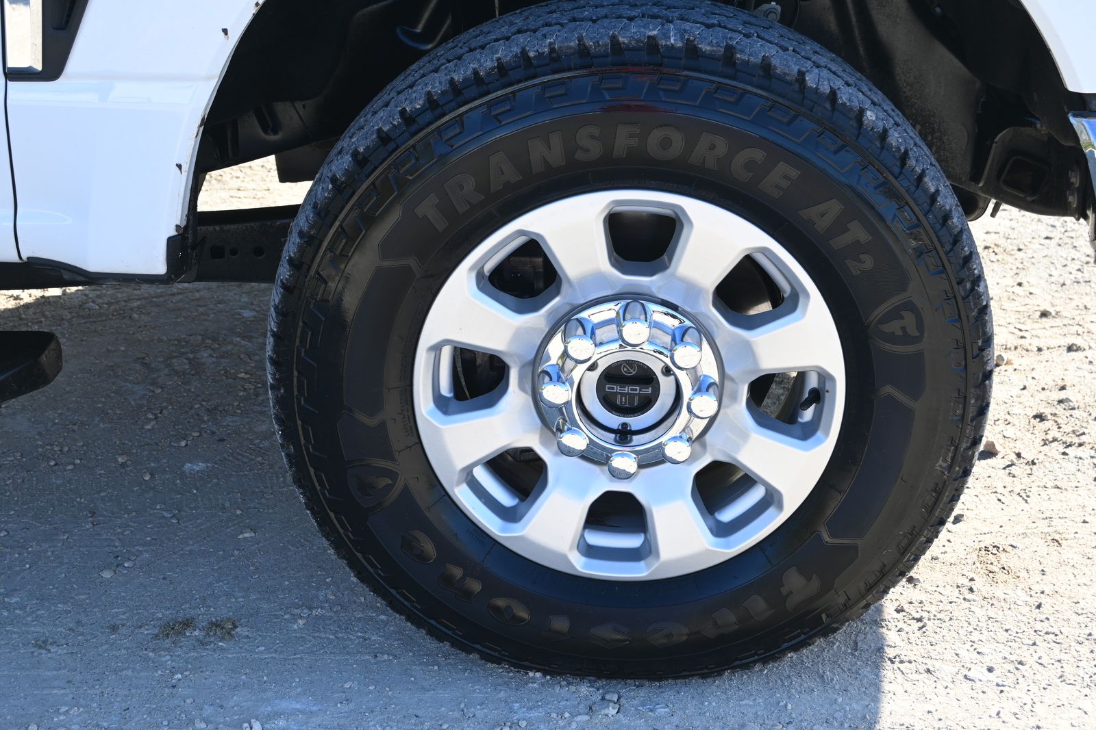 2024 Ford F-250 XLT photo 2