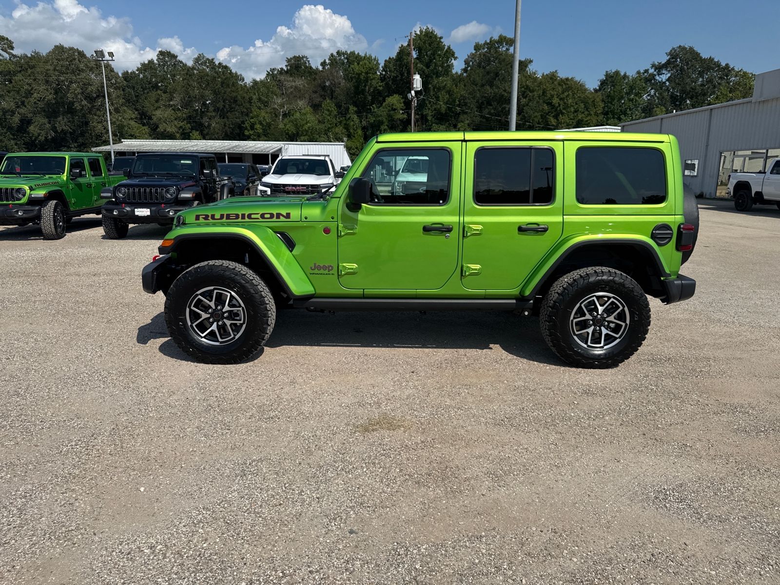 2025 Jeep Wrangler Rubicon photo 2