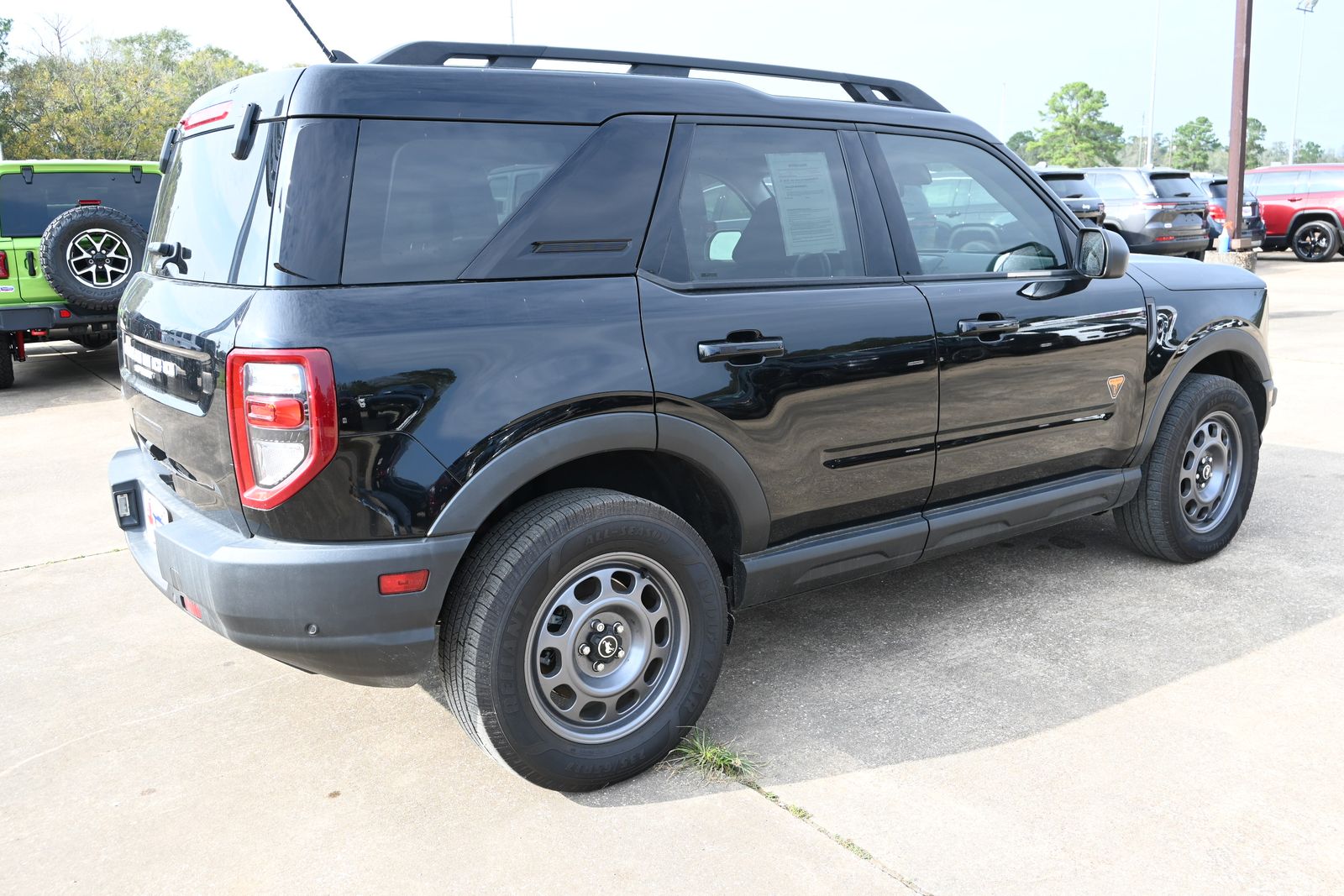 2021 Ford Bronco Sport Badlands photo 2