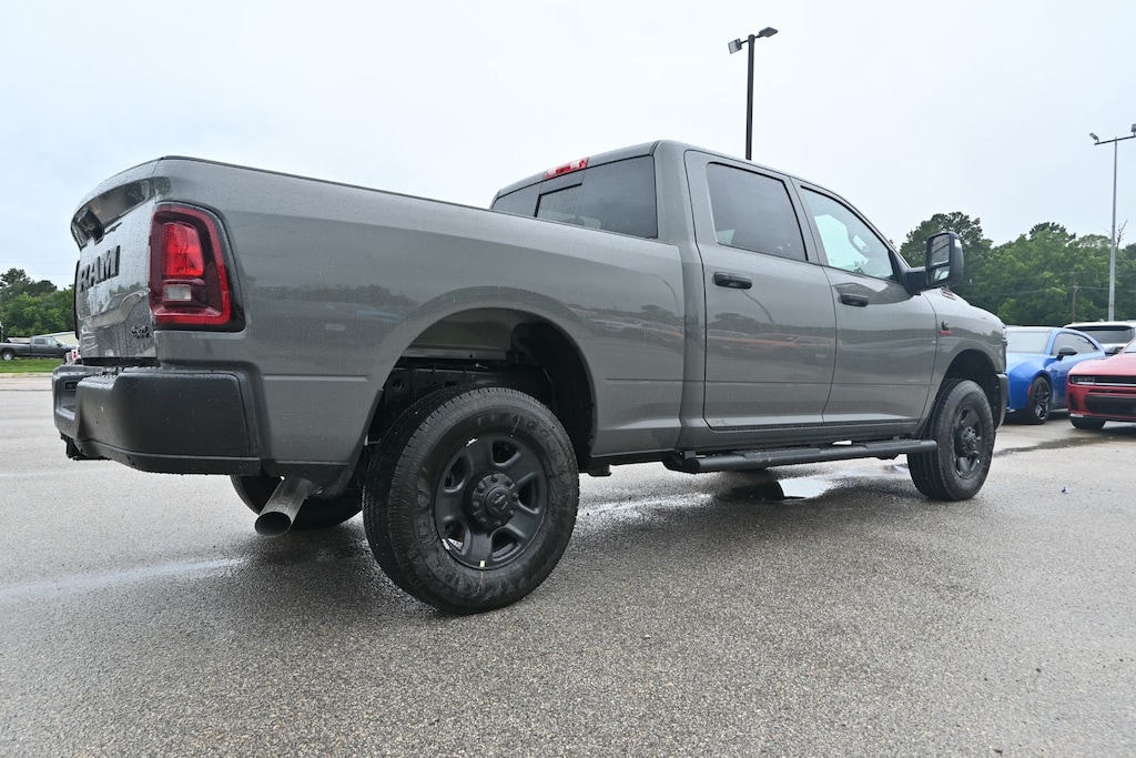 New 2026 Ram 2500 TRADESMAN CREW CAB 4X4 6'4 BOX Pickup