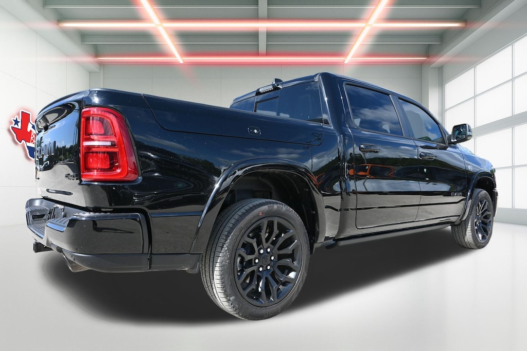 New 2026 Ram 1500 LIMITED CREW CAB 4X4 5'7 BOX Pickup