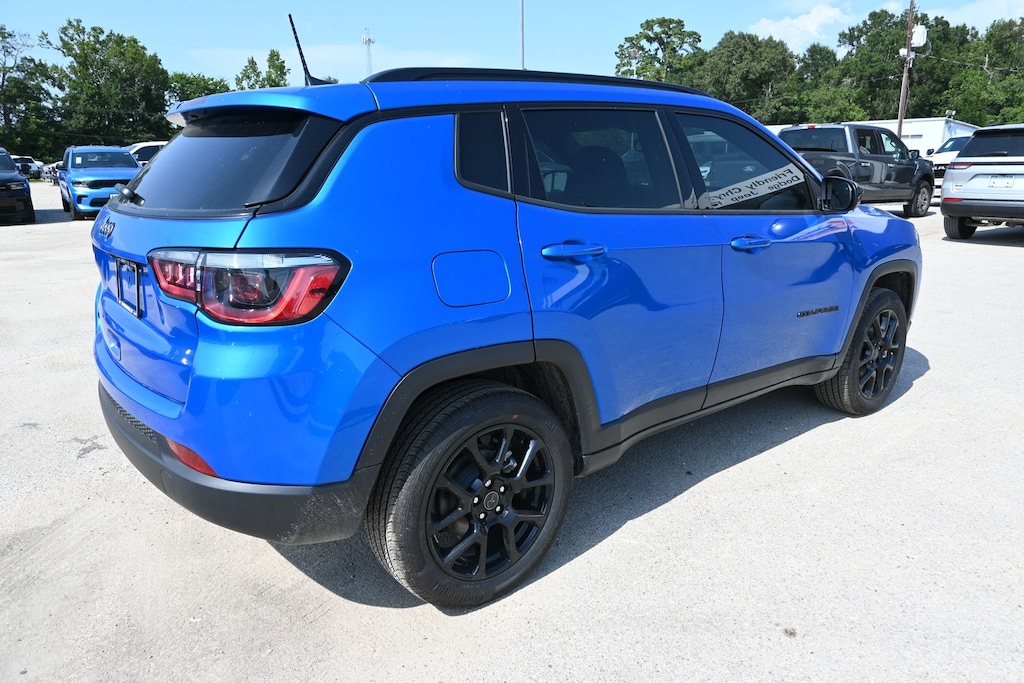 New 2026 Jeep Compass LATITUDE ALTITUDE 4X4 Sport Utility