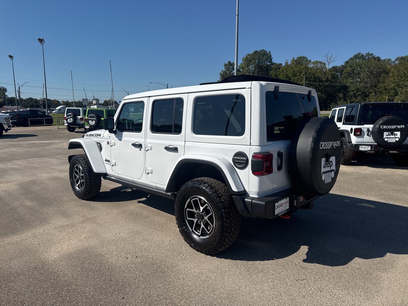 2025 Jeep Wrangler Rubicon photo 3