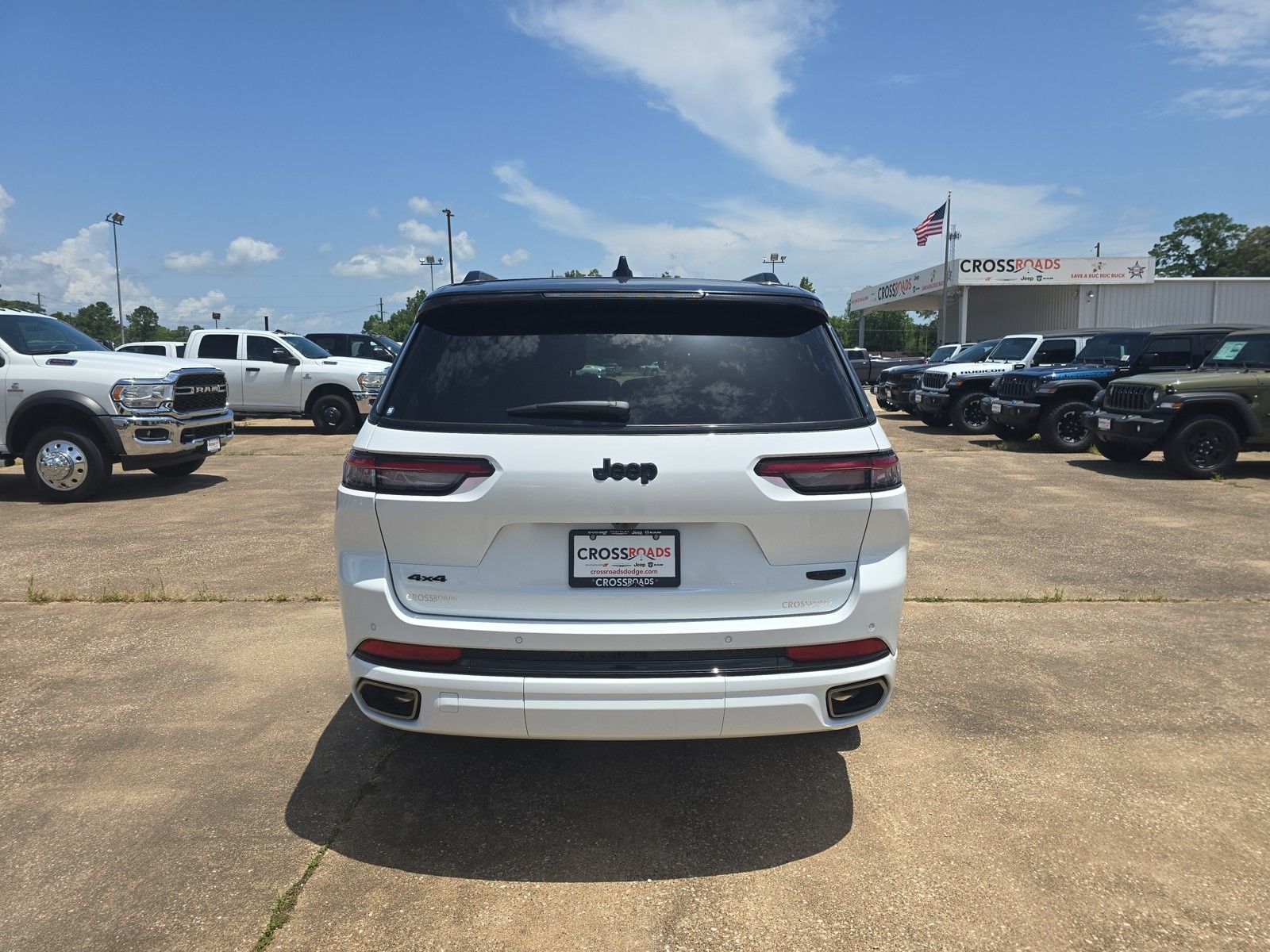 2025 Jeep Grand Cherokee L Summit photo 4