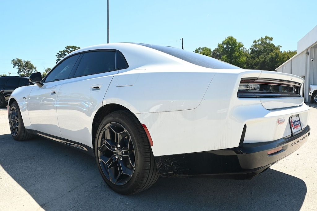 New 2026 Dodge Charger R/T 4-DOOR AWD Sedan
