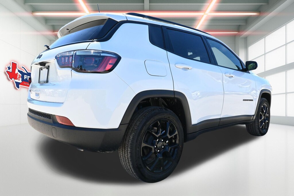New 2026 Jeep Compass LATITUDE ALTITUDE 4X4 Sport Utility