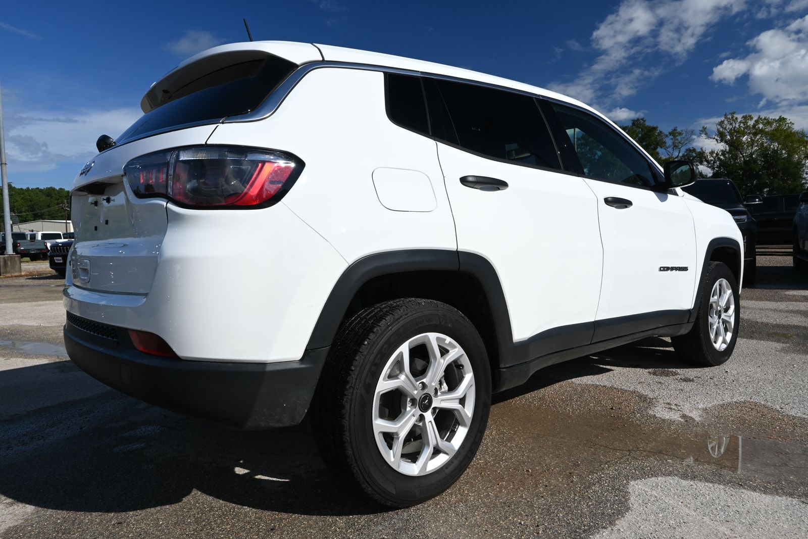 Used 2025 Jeep Compass Sport with VIN 3C4NJDANXST514626 for sale in Liberty, TX