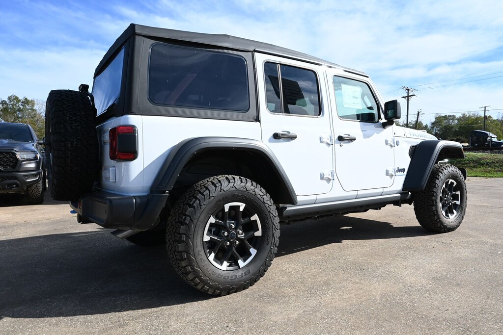 New 2025 Jeep Wrangler 4xe 4-DOOR RUBICON Sport Utility