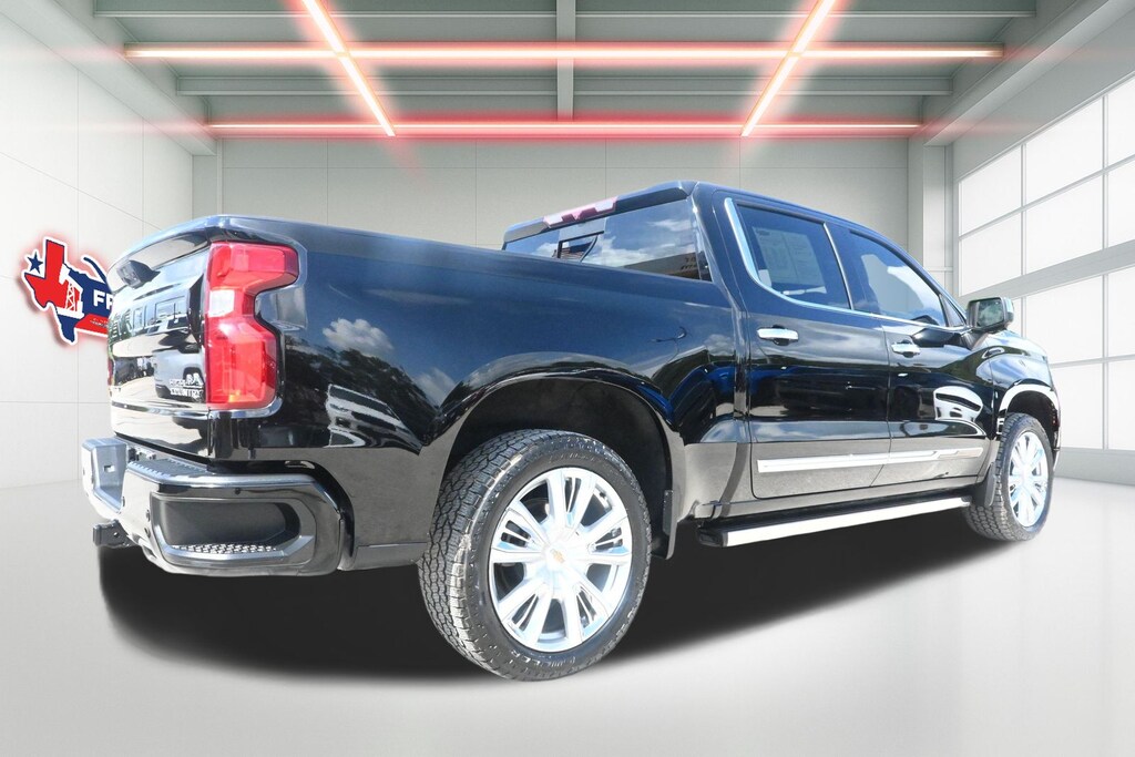 Used 2022 Chevrolet Silverado 1500 High Country Truck Crew Cab