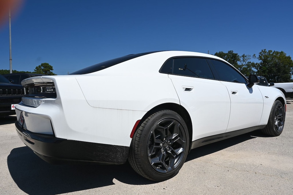 New 2026 Dodge Charger R/T 4-DOOR AWD Sedan