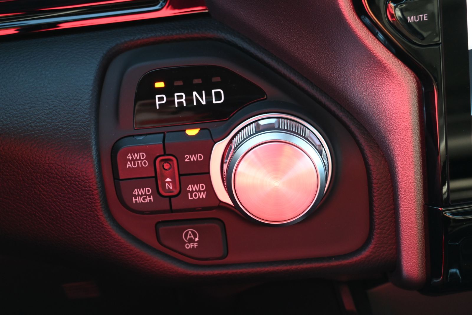 2026 RAM 1500 Laramie - Photo 23