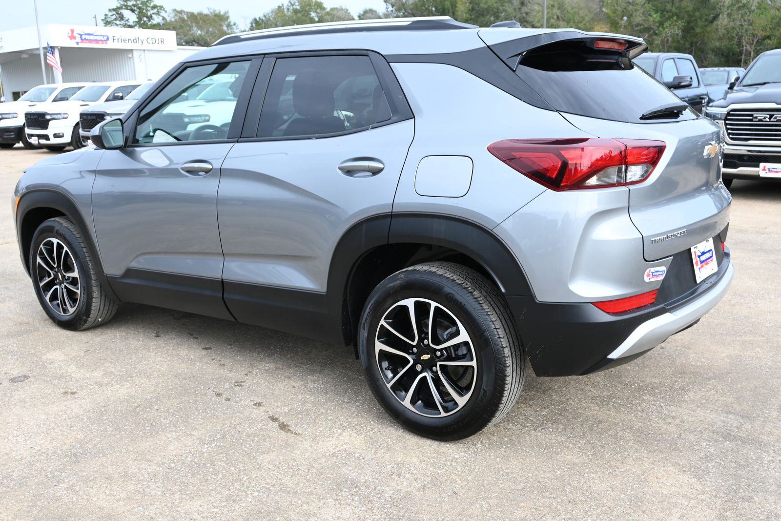 2025 Chevrolet Trailblazer LT photo 4