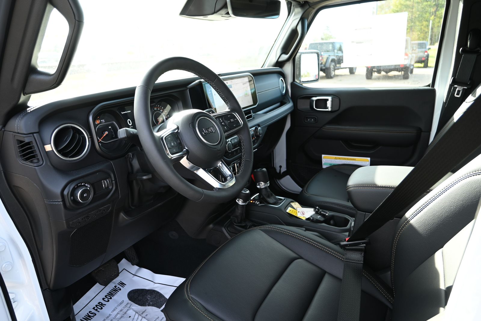 2025 Jeep Wrangler 4-Door Sahara - Photo 9