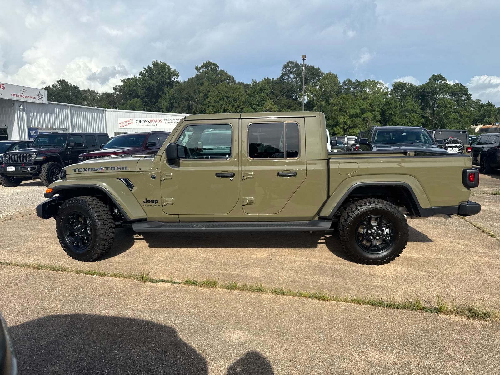 2025 Jeep Gladiator Texas Trail photo 2