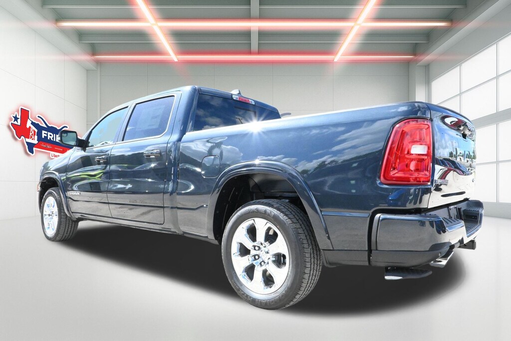 New 2026 Ram 1500 BIG HORN CREW CAB 4X4 6'4 BOX Pickup