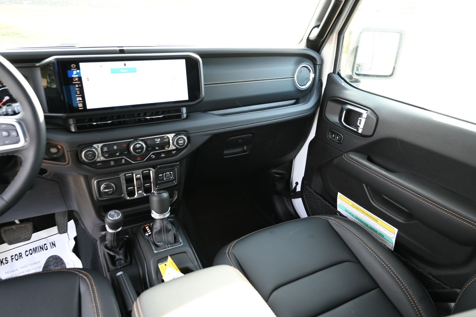 2025 Jeep Wrangler 4-Door Sahara - Photo 20