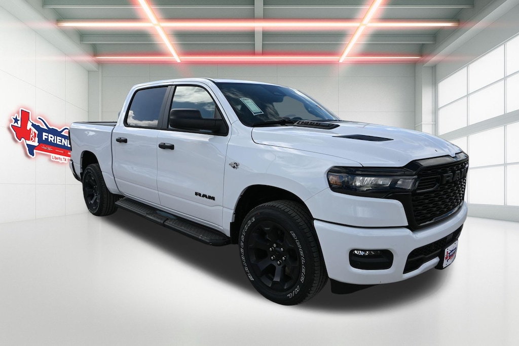 New 2026 Ram 1500 EXPRESS CREW CAB 4X4 5'7 BOX Pickup