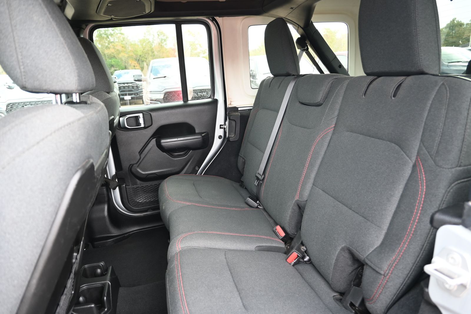 2024 Jeep Wrangler 4-Door Rubicon - Photo 15
