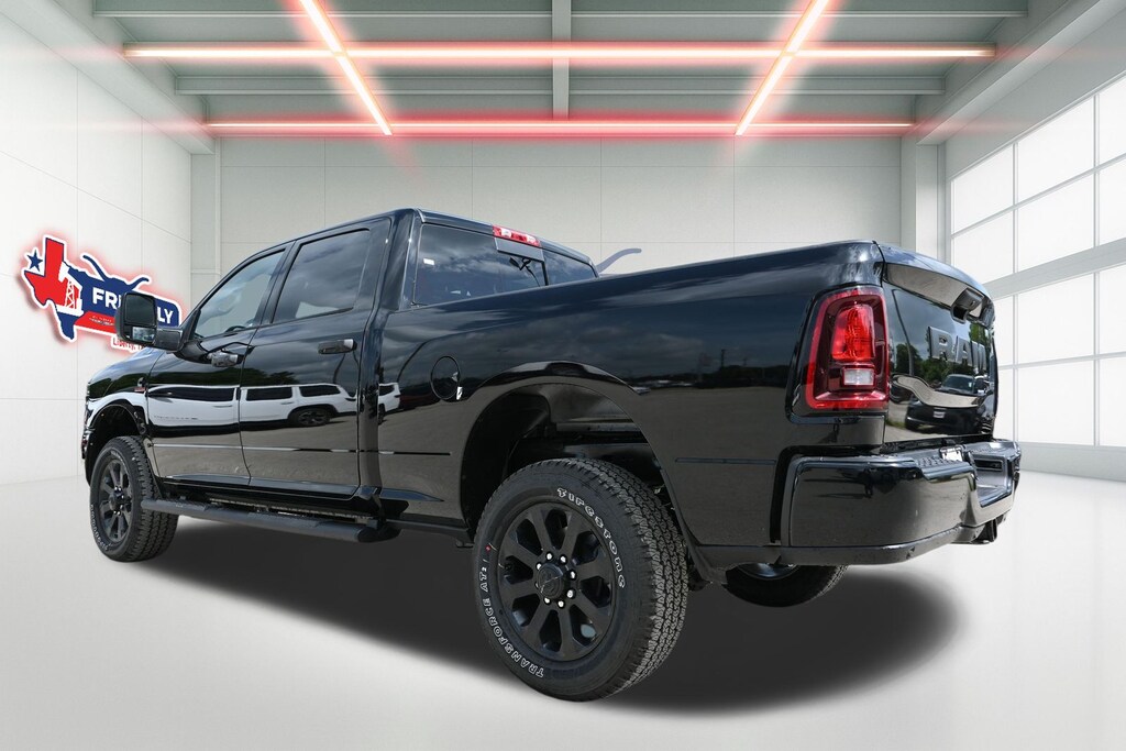 New 2026 Ram 2500 BLACK EXPRESS CREW CAB 4X4 6'4 BOX Pickup