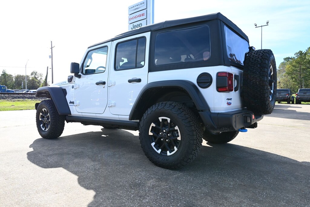 New 2025 Jeep Wrangler 4xe 4-DOOR RUBICON Sport Utility